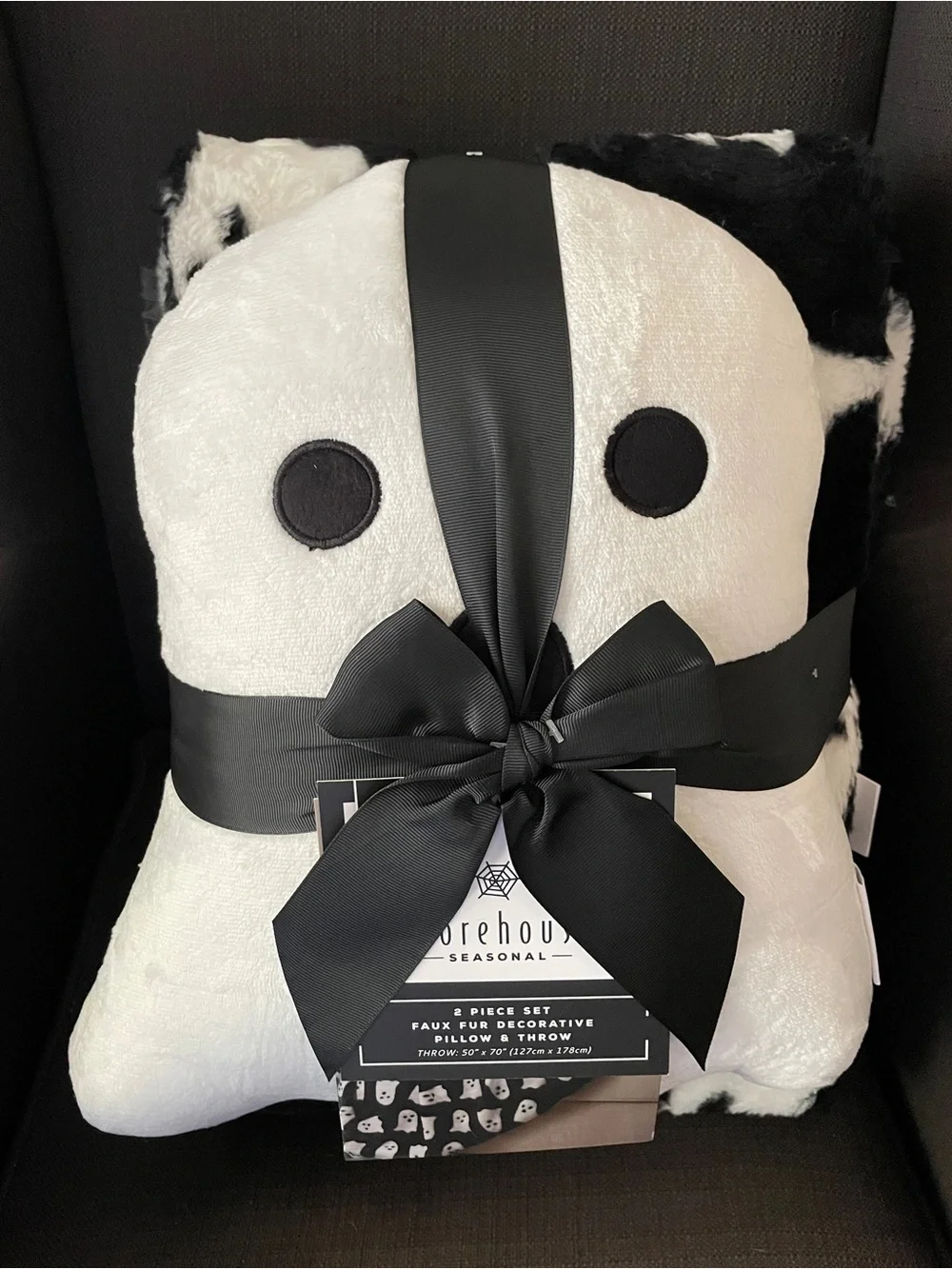 Set of Ghost Pillow & Throw / New